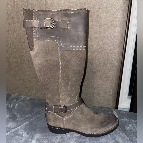 Clark’s Boots size 6 - Picture 3 of 7